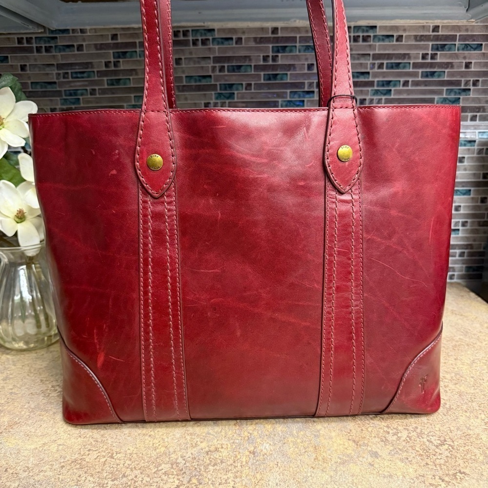 NWT Frye Melissa Shopper Berry Lacquer tote purse - Picture 2 of 7
